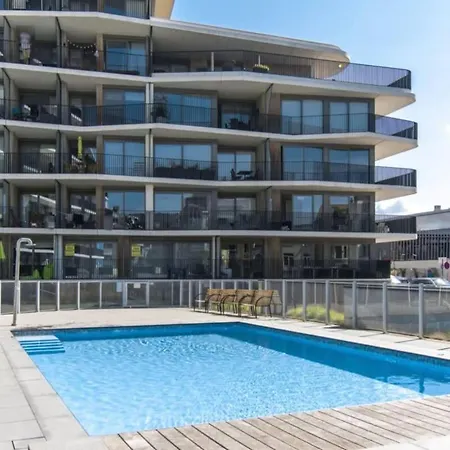 Huswell - Seaside With Shared Pool